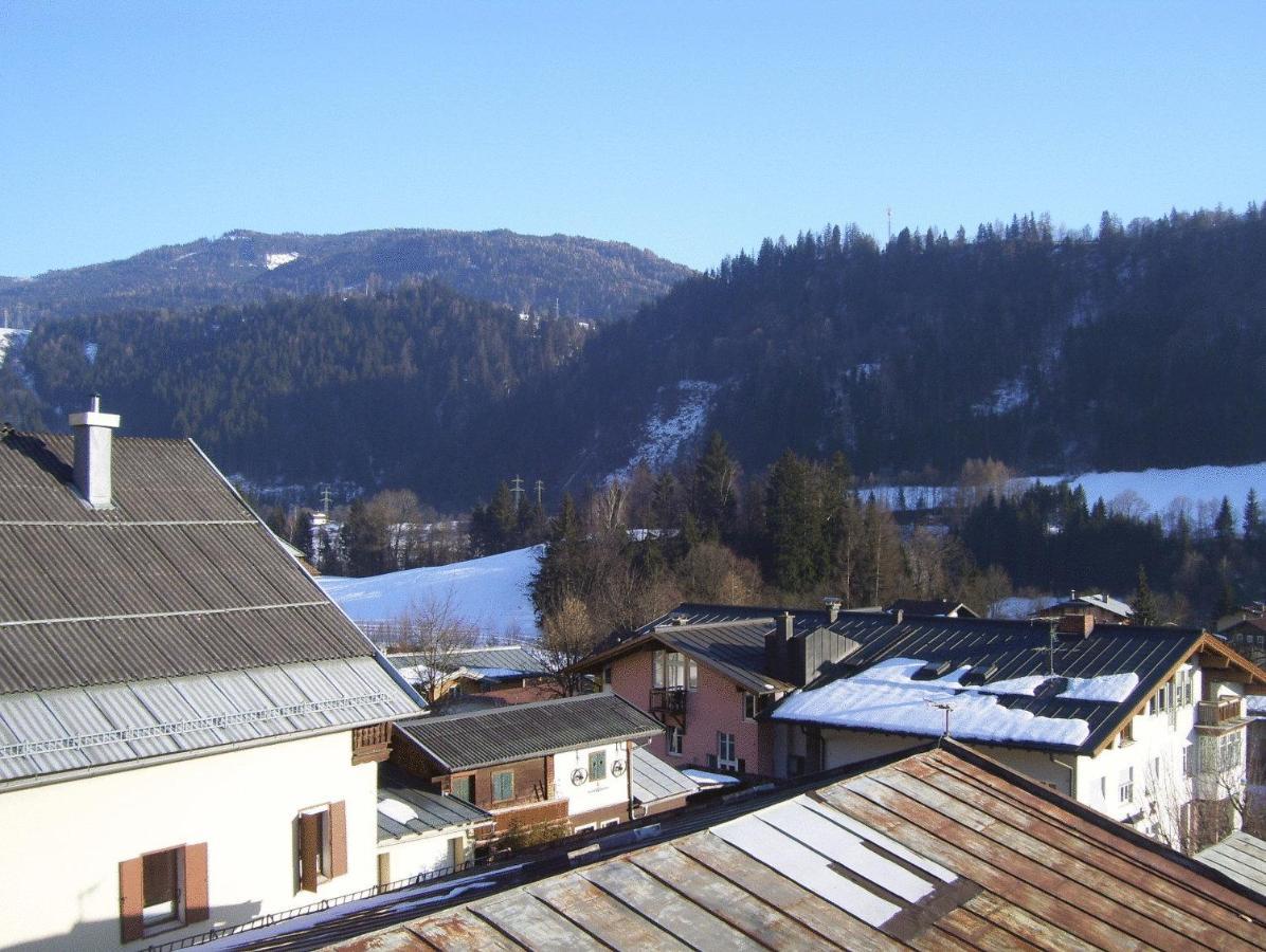 Gasthof Zur Post タクセンバッハ エクステリア 写真