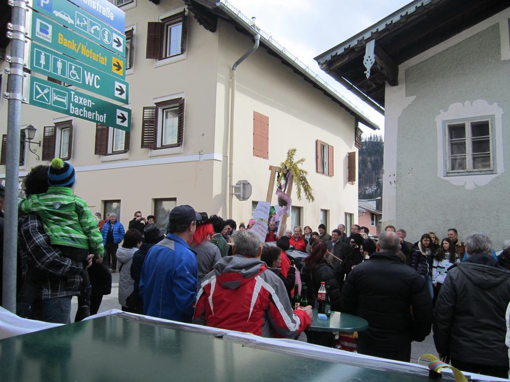 Gasthof Zur Post タクセンバッハ エクステリア 写真