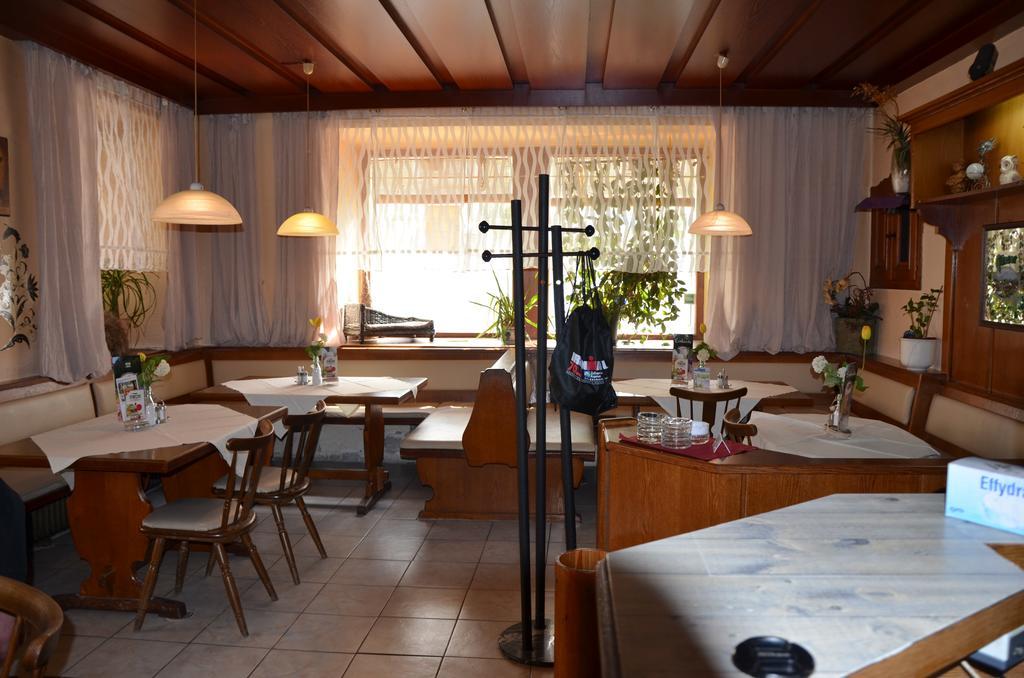 Gasthof Zur Post タクセンバッハ エクステリア 写真